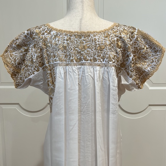 San Antonino Maxi Dress, Oaxaca Mexican dress. hand Embroidered. Silk Th… - Picture 10 of 10